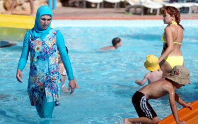 Décision du Défenseur des droits relative au refus d’accès d’un établissement de bain à une femme musulmane portant un burkini